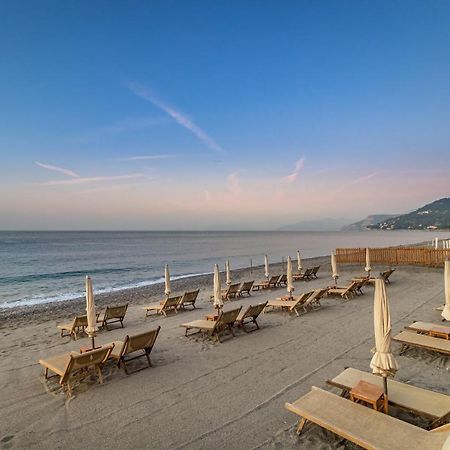 Miramare Di Varigotti Bagian luar foto