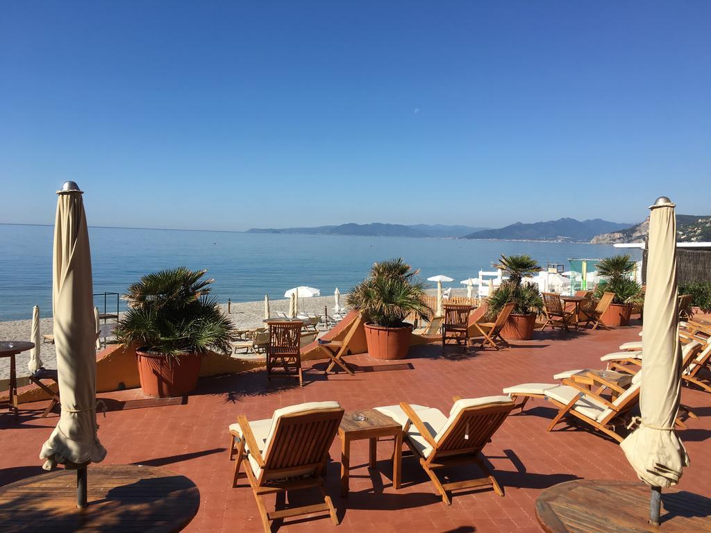 Miramare Di Varigotti Bagian luar foto