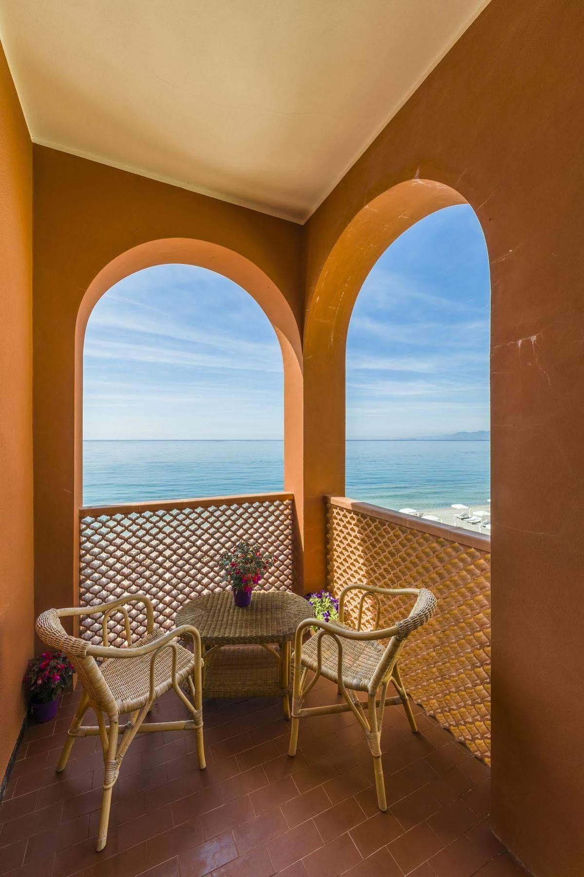 Miramare Di Varigotti Bagian luar foto